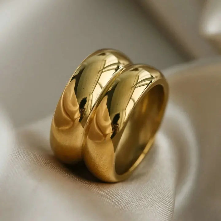 Stainless Steel Chubby Rings for Women With Zircon Shell Understated Delicate Female Engagement Jewelry