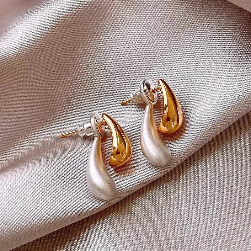 1 Pair Fashion Temperament Elegant Sun Flower Stud Earrings for Women Suitable Individuation Party Wedding Jewelry Birthday Gift