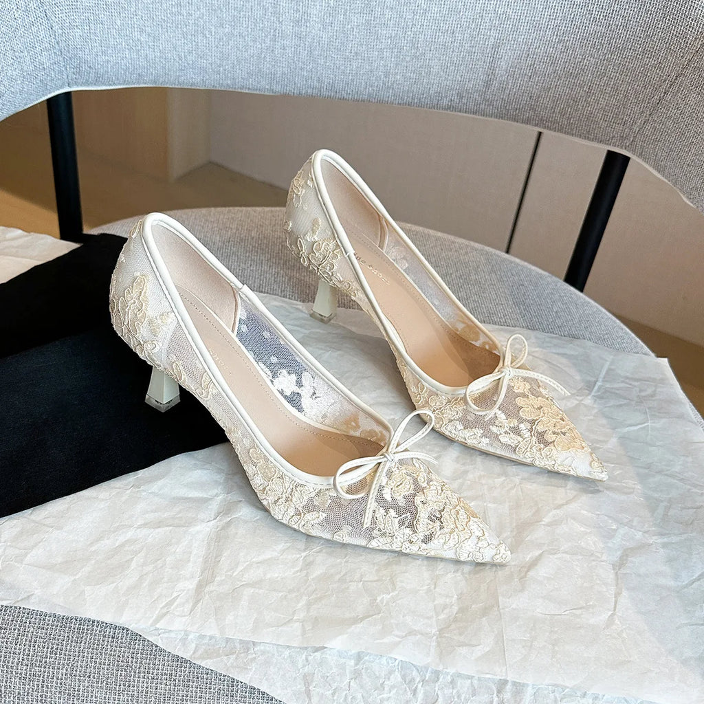 Pumps Women's 2026 Spring New Lace Pointed Bow Mesh Fine Heel Light Mouth Solid Color Temperament Elegant Banquet Women's Shoes