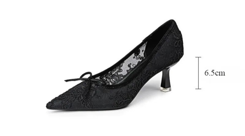 Pumps Women's 2026 Spring New Lace Pointed Bow Mesh Fine Heel Light Mouth Solid Color Temperament Elegant Banquet Women's Shoes
