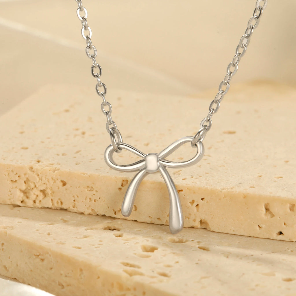 Bow pendant women's necklace stainless steel sweet romantic women's pendant necklace couple birthday anniversary jewelry gift