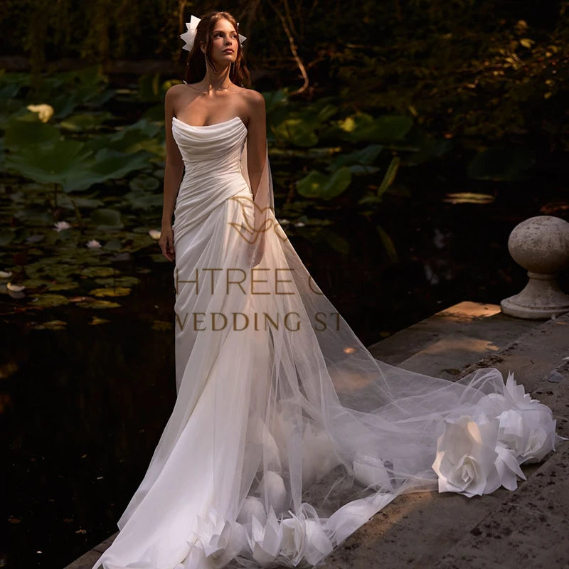Eightree White Long Wedding Dresses Strapless Sweep Train Mermaid Bridal Gowns Formal Wedding Gowns Vestidos De Novia Customized