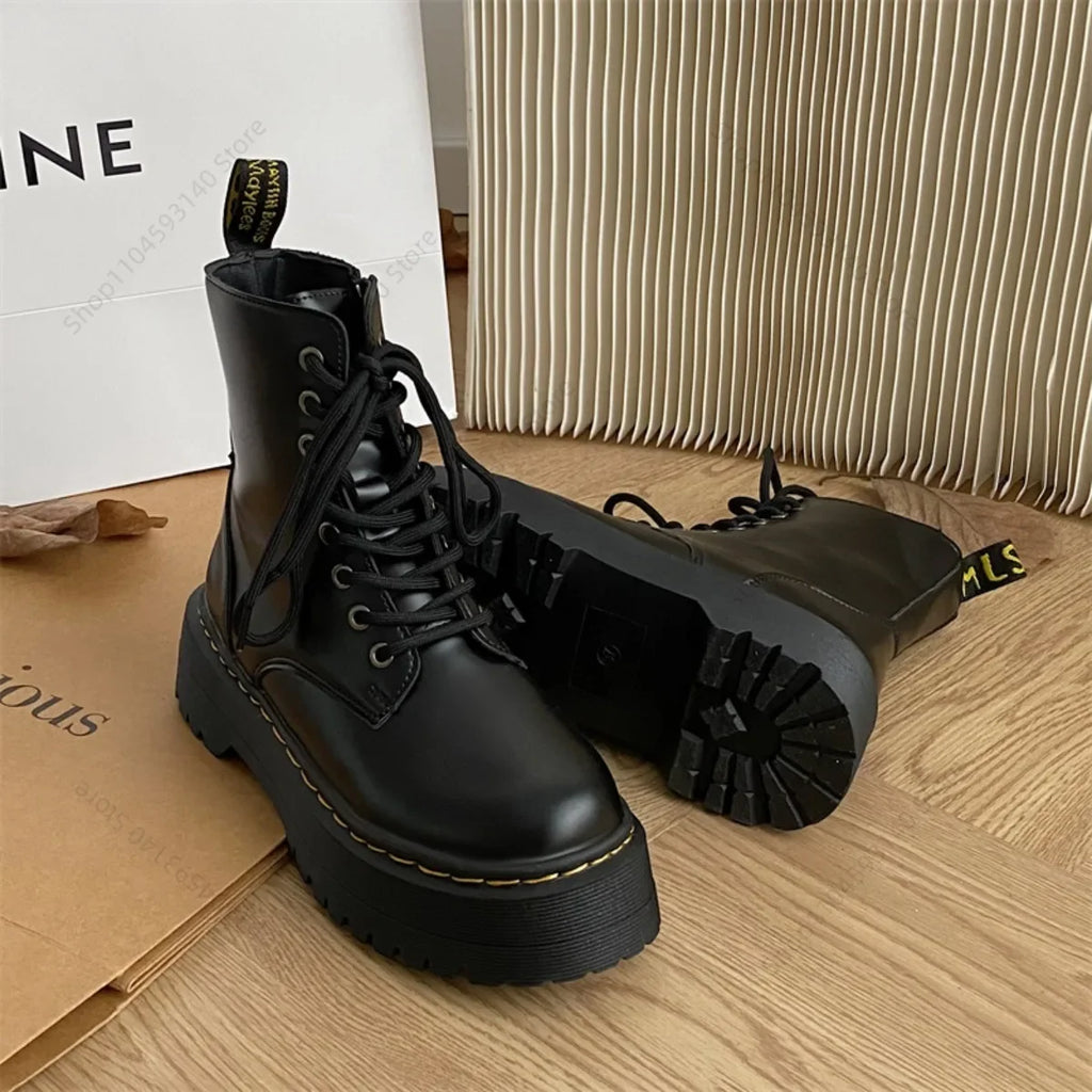 Minimalist Women Boots Casual Shoes Leather Chelsea ladies Classic Punk Female Goth Shoes High Platform Boots Women Botas Mujer
