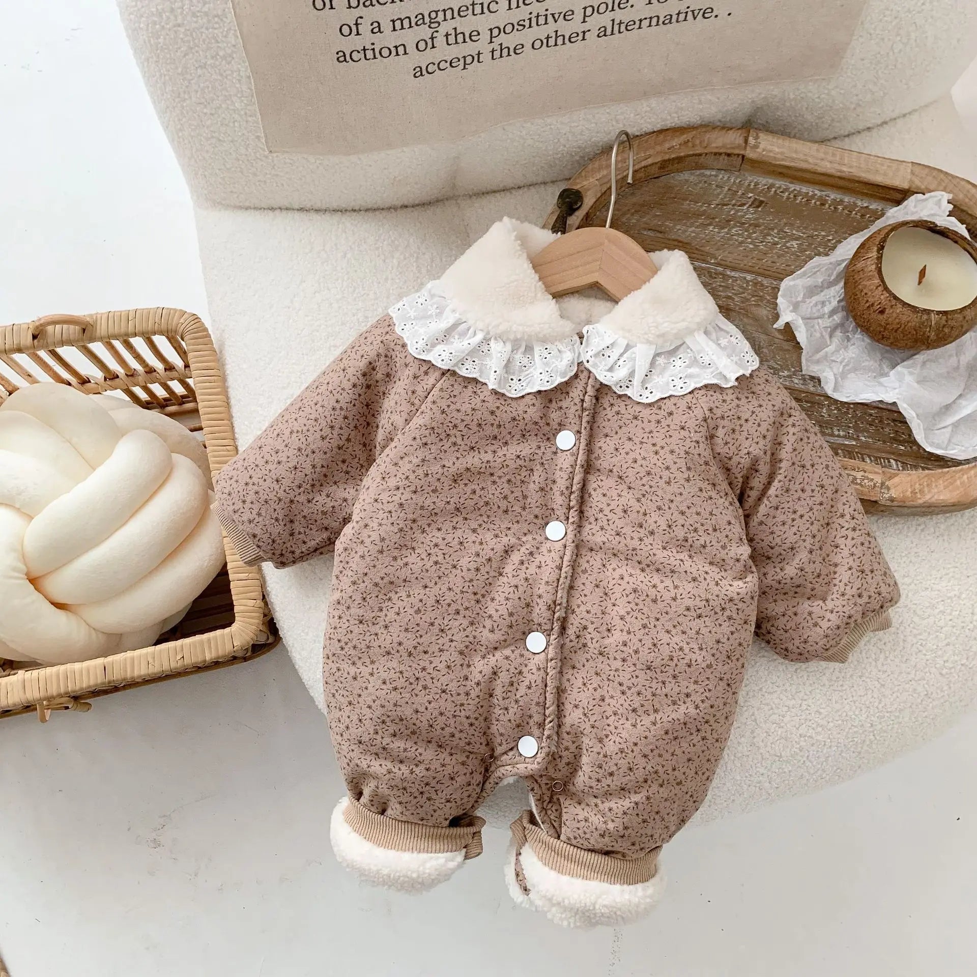 2025 Winter Plush Thicken Baby Romper Toddler Girls Boys Jumpsuit One-Pieces Bodysuits Baby Padded Thickened Crawling Suit