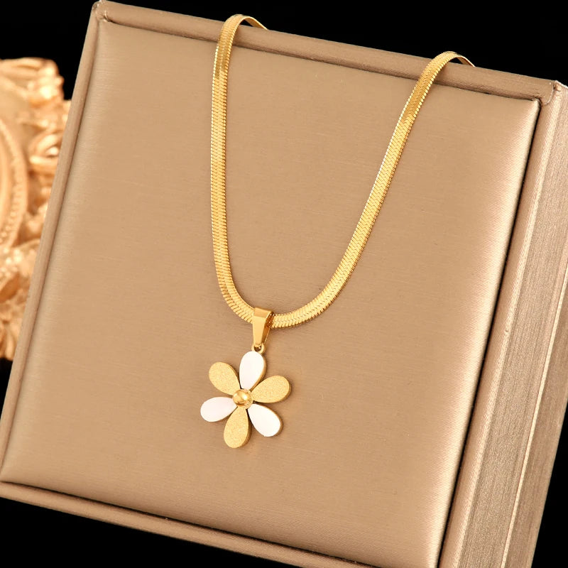 EILIECK 316L Stainless Steel Gold Color Shell Starfish Zircon Pendant Necklace For Women Fashion New Gift Neck Chain Jewelry