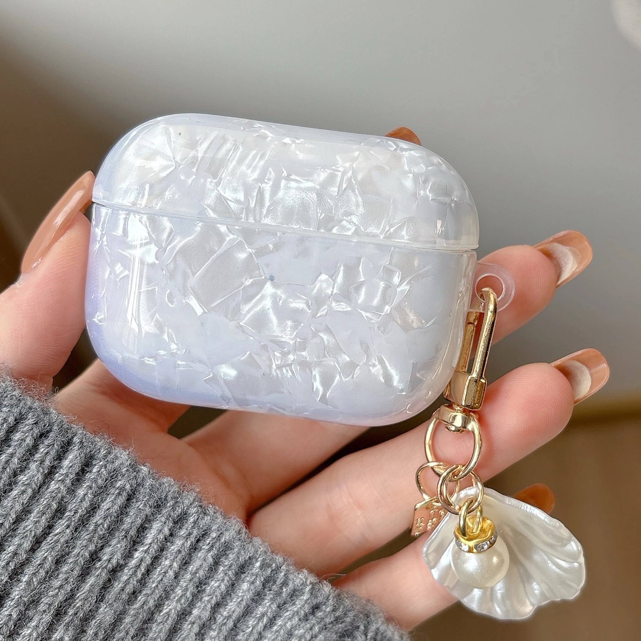Dreamy Pearl Shell Soft Case with Keychain for AirPods Pro and 2 Airpods 4 3 2 Wireless Earphone Accessories Headphone Box Cover