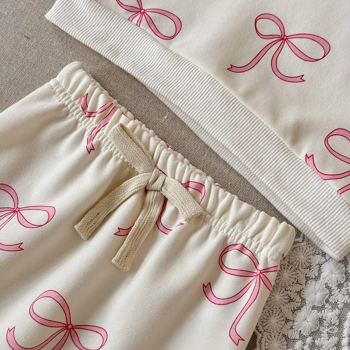 2PCS Spring Autumn New Comfortable Sweet Cute Bow Print Long Sleeves O-neck Pullover+Pant Baby Clothes for Newborn