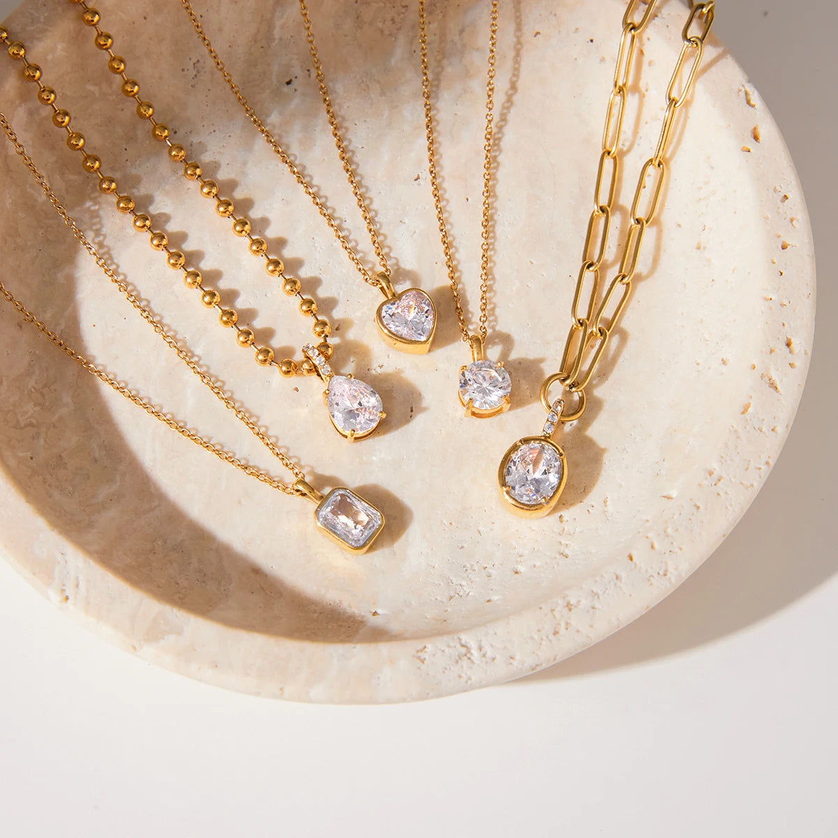 Uworld Minimalist White Zircon Geometric Pendant O-Chain Necklace Stainless Steel Stackable Chain Heart Pendant Necklace Women's