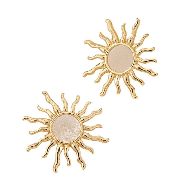 1 Pair Fashion Temperament Elegant Sun Flower Stud Earrings for Women Suitable Individuation Party Wedding Jewelry Birthday Gift