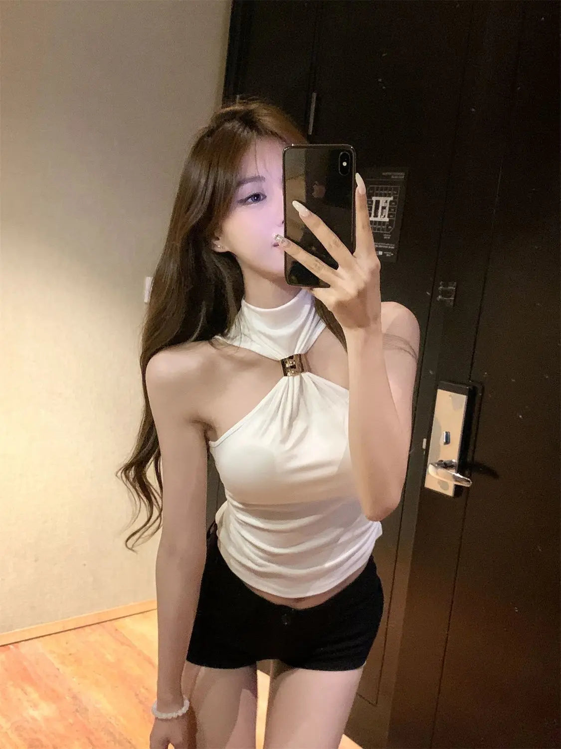 Hot Girl Design Metal Buckle Halter High Neck Vest Women's New Sexy Sleeveless Top
