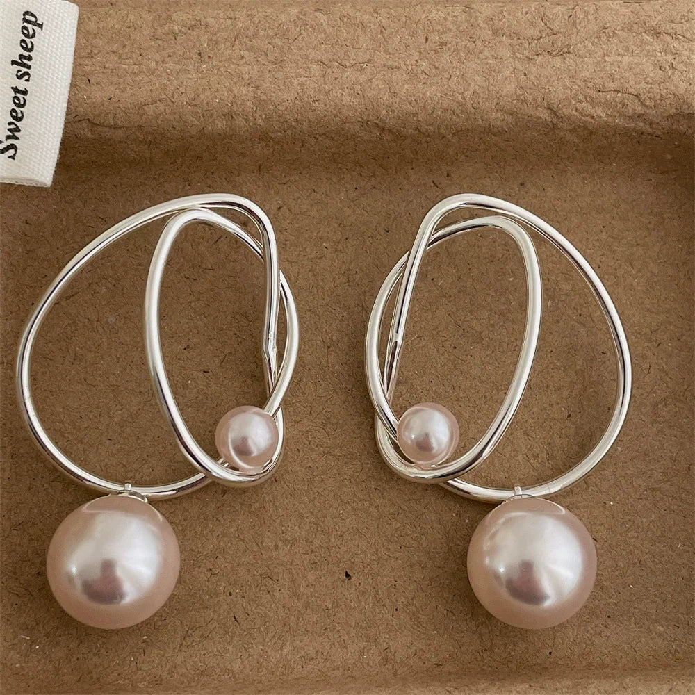 Kshmir Vintage Irregular Metal Line Pearl Pendant Earrings for Women Simple Commuter Jewelry Party Accessories
