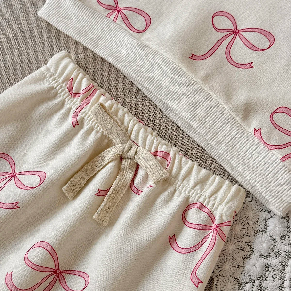 2PCS Spring Autumn New Comfortable Sweet Cute Bow Print Long Sleeves O-neck Pullover+Pant Baby Clothes for Newborn