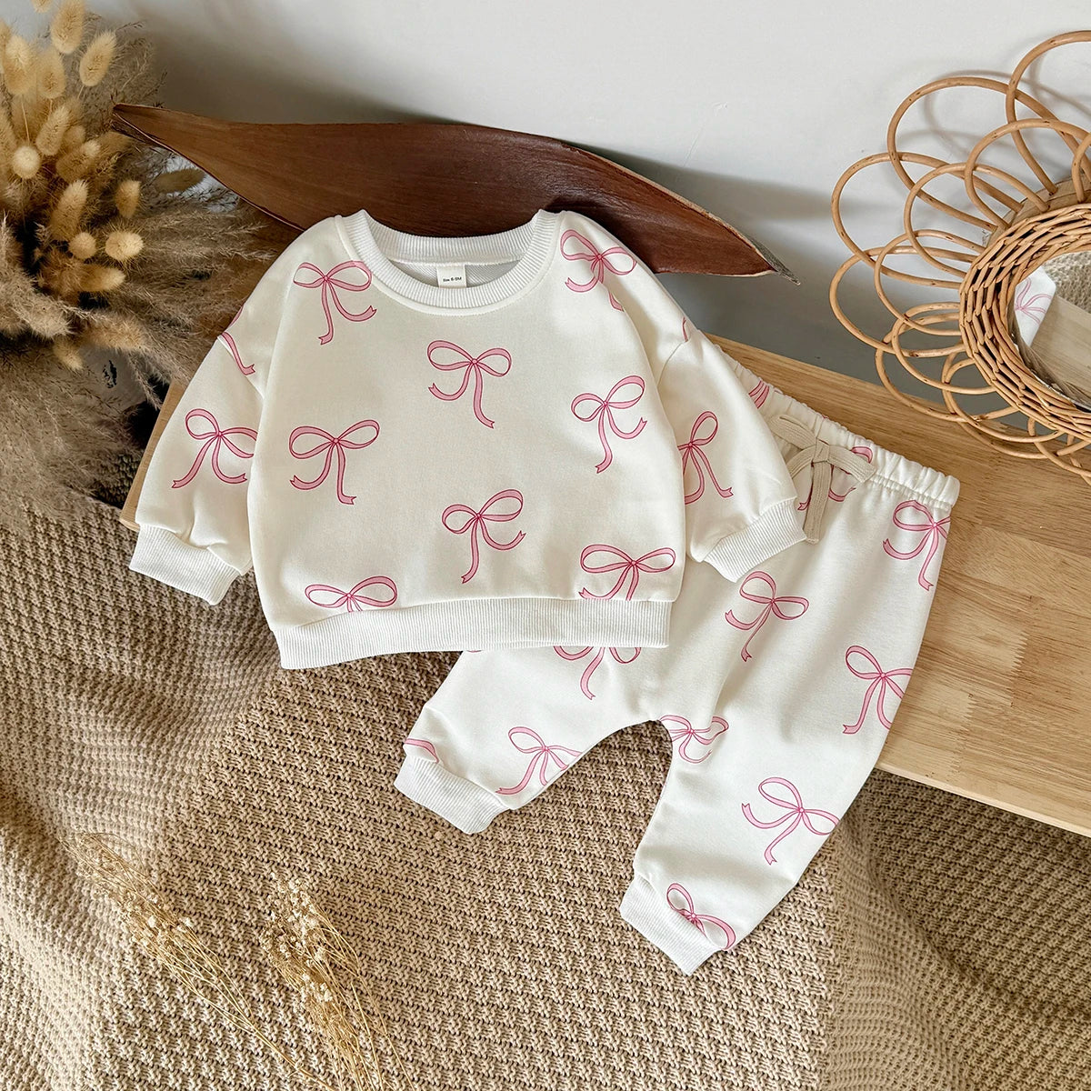2PCS Spring Autumn New Comfortable Sweet Cute Bow Print Long Sleeves O-neck Pullover+Pant Baby Clothes for Newborn
