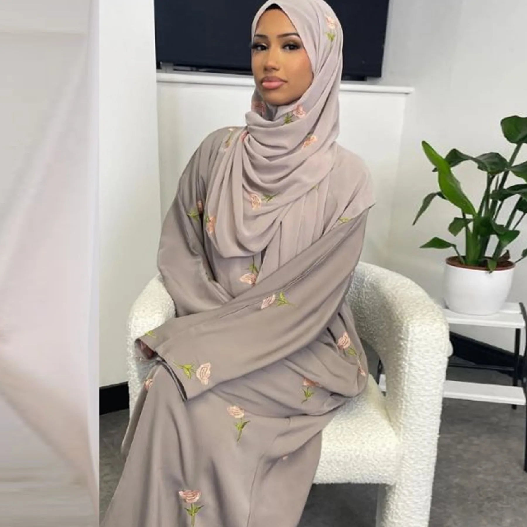 Eid Luxury Floral Embroidery Abaya Kimono Dubai Cardigan Muslim Party Dress Abayas for Women Turkish Islamic Clothes Kaftan Robe