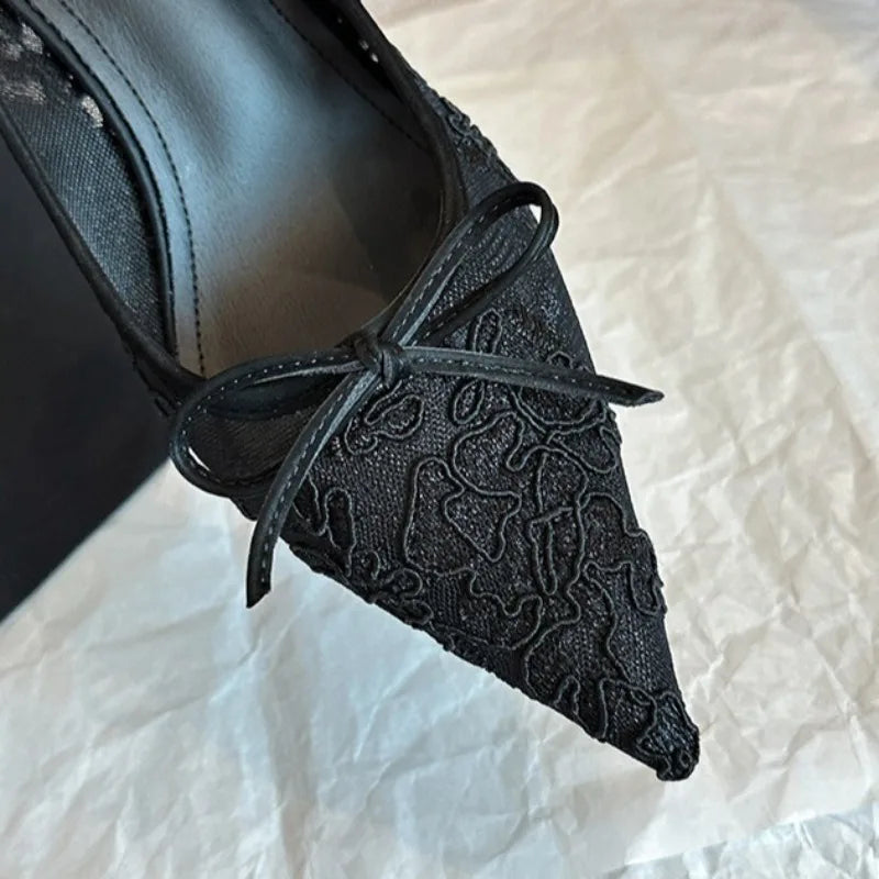 Pumps Women's 2026 Spring New Lace Pointed Bow Mesh Fine Heel Light Mouth Solid Color Temperament Elegant Banquet Women's Shoes