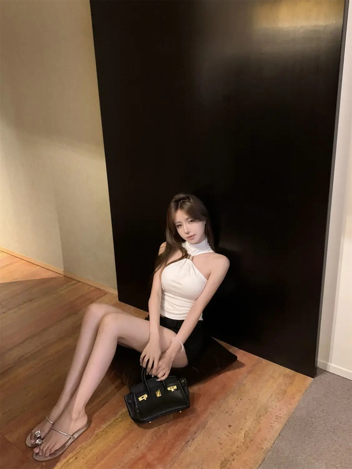 Hot Girl Design Metal Buckle Halter High Neck Vest Women's New Sexy Sleeveless Top