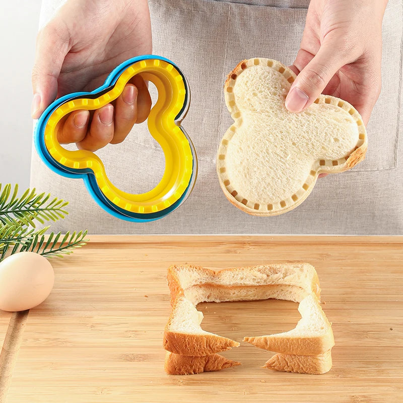Sandwich cutting and sealing machine, biscuit plastic cutting machine, household kitchen tools, baking molds, creative cutting