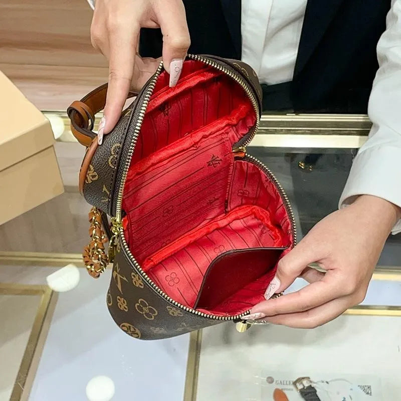 Brand women's handbag 2026 new autumn and winter retro commuting high-end designer crossbody bag bucket bag fashion