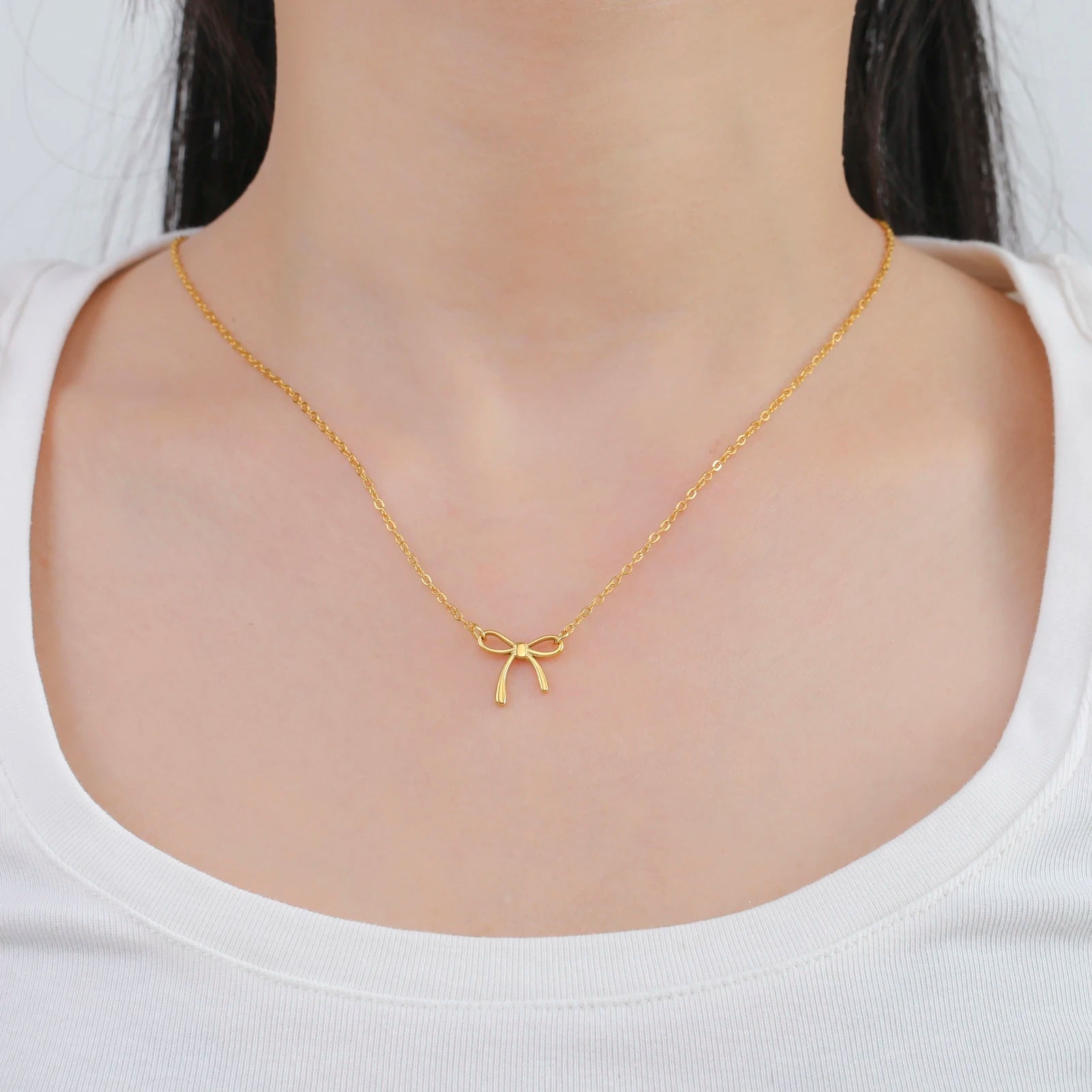Bow pendant women's necklace stainless steel sweet romantic women's pendant necklace couple birthday anniversary jewelry gift