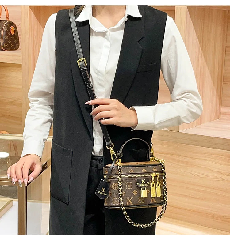 Brand women's handbag 2026 new autumn and winter retro commuting high-end designer crossbody bag bucket bag fashion