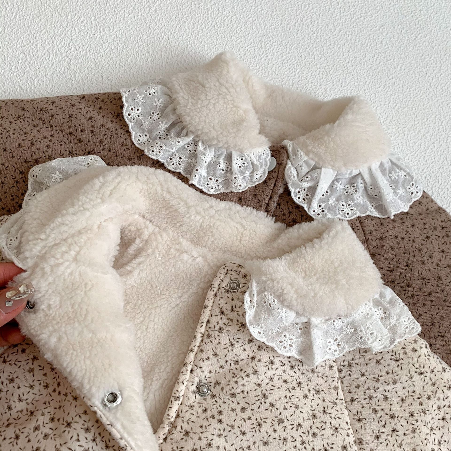 2025 Winter Plush Thicken Baby Romper Toddler Girls Boys Jumpsuit One-Pieces Bodysuits Baby Padded Thickened Crawling Suit