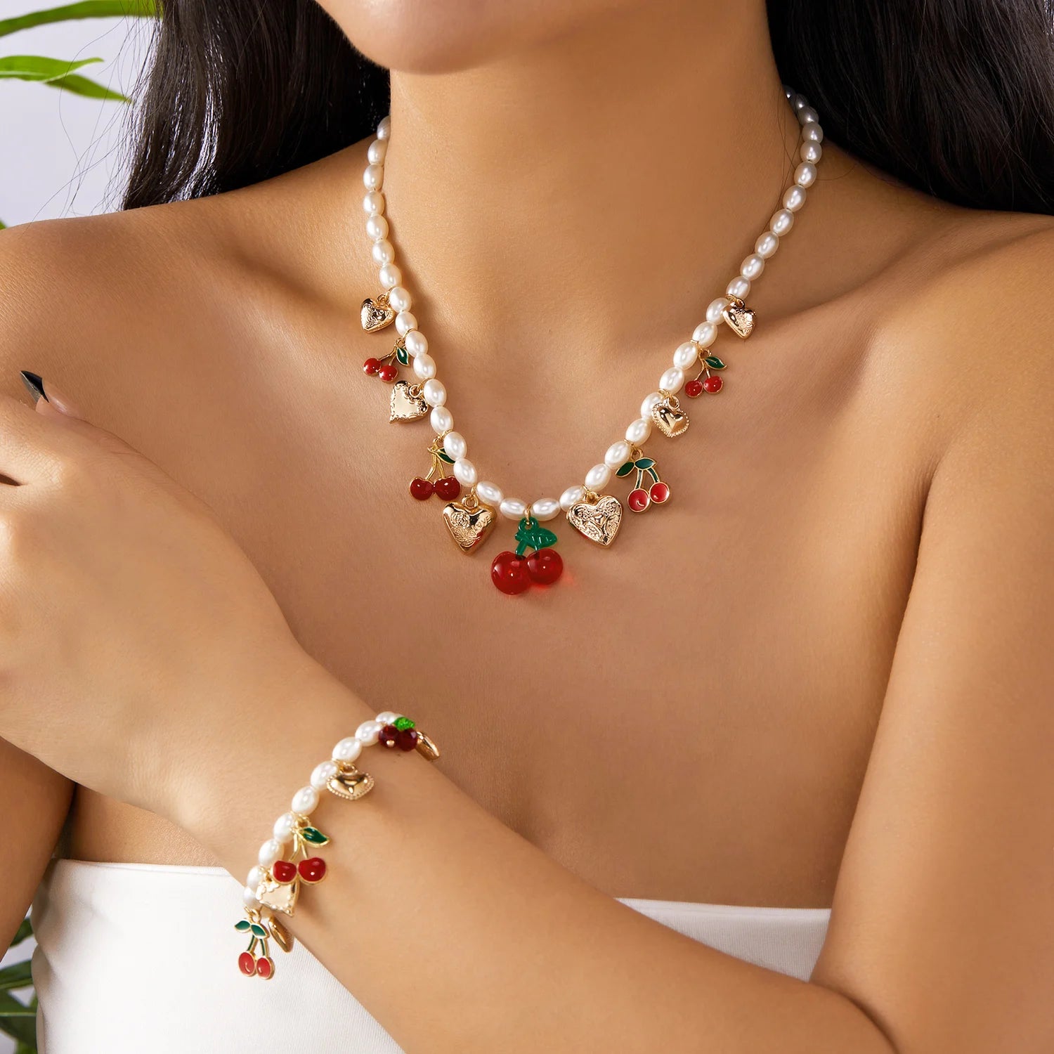 Dainty Sweet Fruit Cherry Heart Charms Pendant Necklace For Women Elegant Imitation Pearl Choker Neck Chain Jewelry Party Gift
