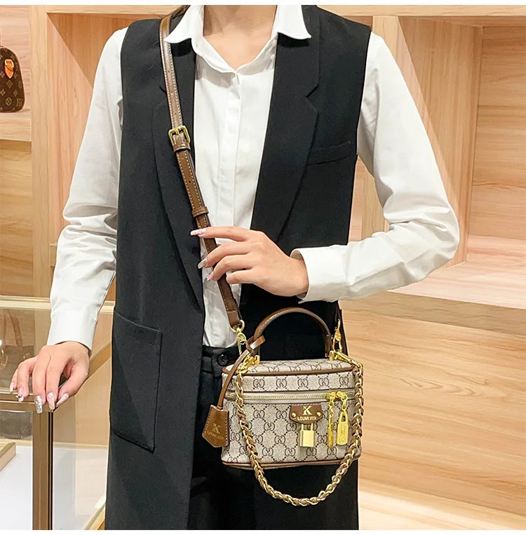 Brand women's handbag 2026 new autumn and winter retro commuting high-end designer crossbody bag bucket bag fashion
