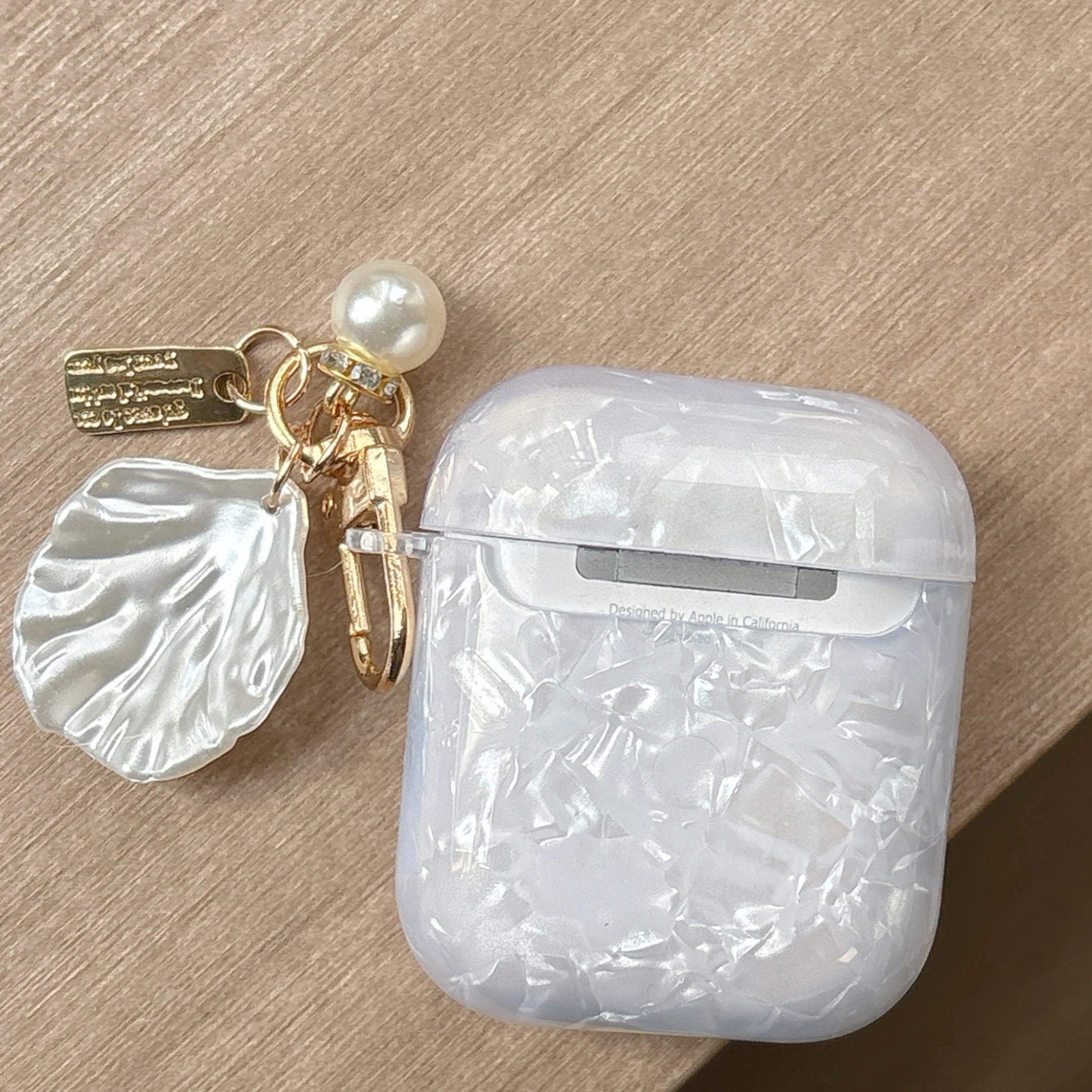 Dreamy Pearl Shell Soft Case with Keychain for AirPods Pro and 2 Airpods 4 3 2 Wireless Earphone Accessories Headphone Box Cover