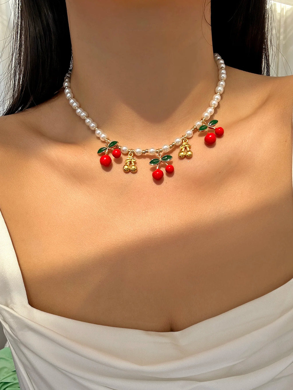 Dainty Sweet Fruit Cherry Heart Charms Pendant Necklace For Women Elegant Imitation Pearl Choker Neck Chain Jewelry Party Gift