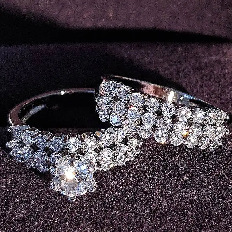 Huitan Set Lady Rings Luxury Wedding Engagement Party Finger Accessories Inlaid Shining Cubic Zirconia Graceful Fashion Jewelry