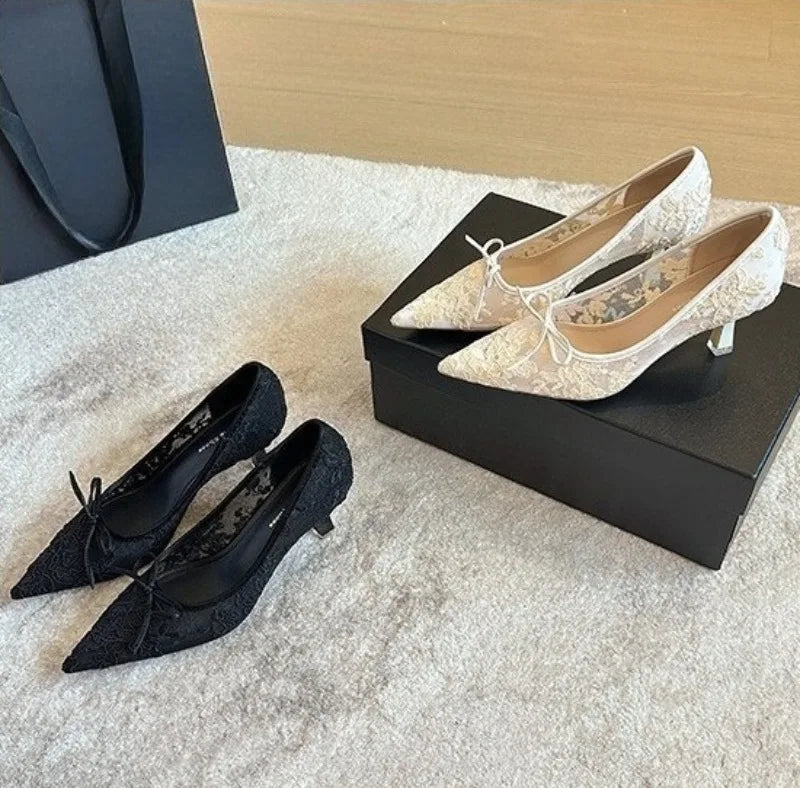 Pumps Women's 2026 Spring New Lace Pointed Bow Mesh Fine Heel Light Mouth Solid Color Temperament Elegant Banquet Women's Shoes