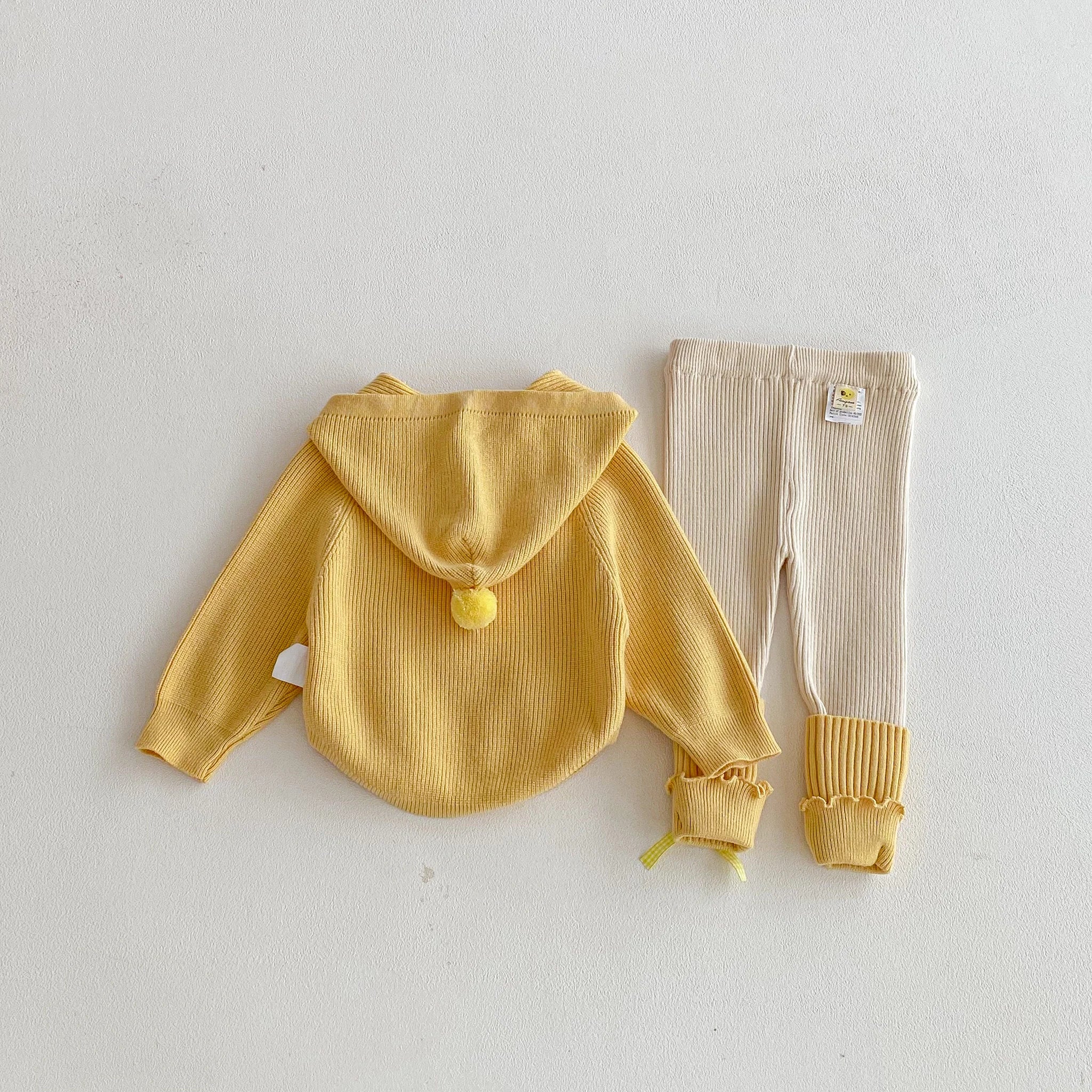 Autumn and winter girl sweater set, cute heart-shaped hooded cape top + knitted leggings, sweet outdoor knitted set