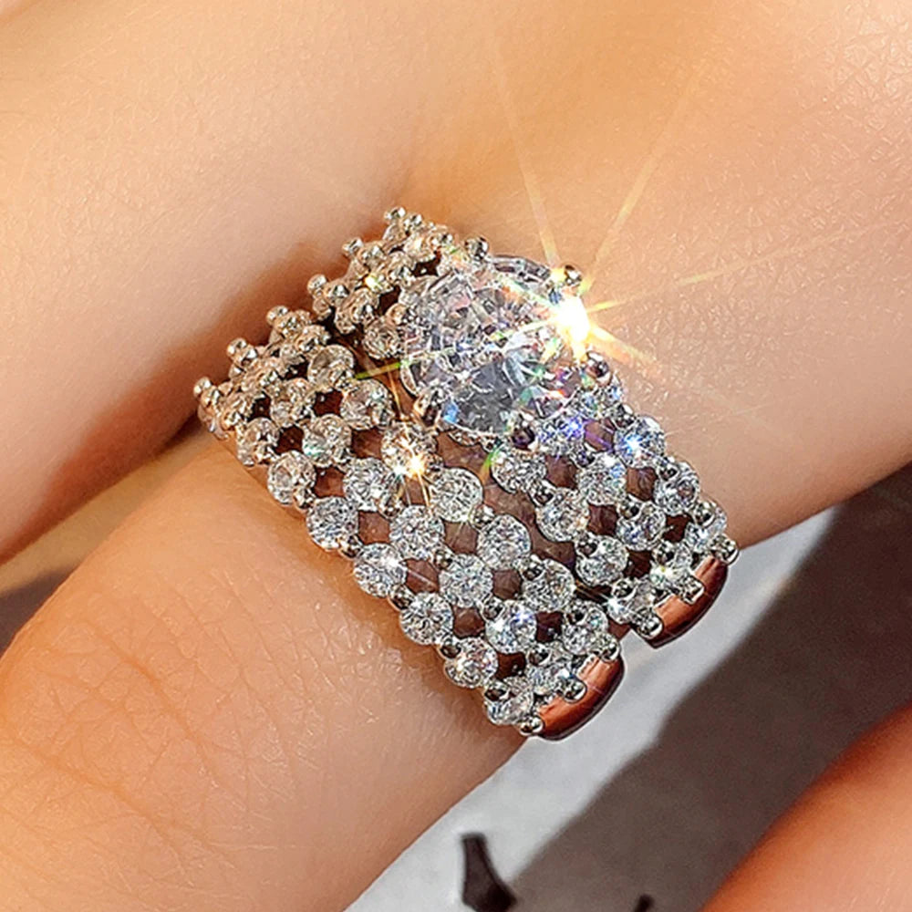 Huitan Set Lady Rings Luxury Wedding Engagement Party Finger Accessories Inlaid Shining Cubic Zirconia Graceful Fashion Jewelry