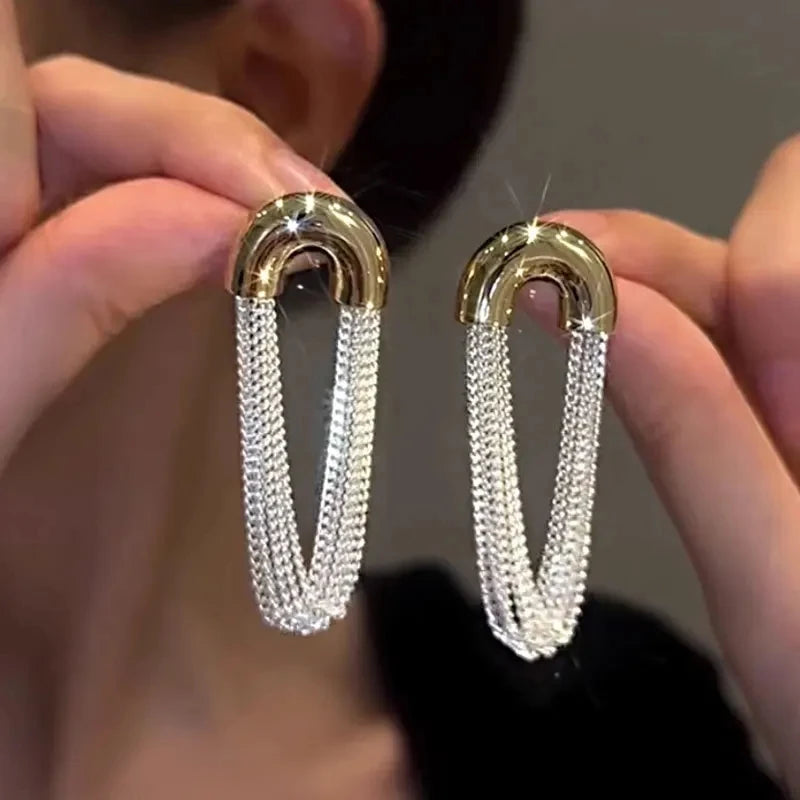 Fashion Metal C-Shaped Tassel Chain Earring for Women Elegant Silver Color Waterdrop Geometric Temperament Drop Earrings Jewelry