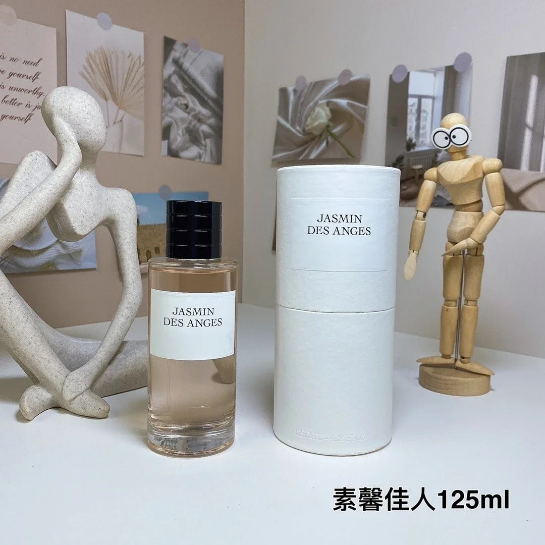 100/125ml Unisex Brand Perfume Floral And Herbal Notes Featuring A Mysterious Elegant And Rich Fragrance For Social Occasions