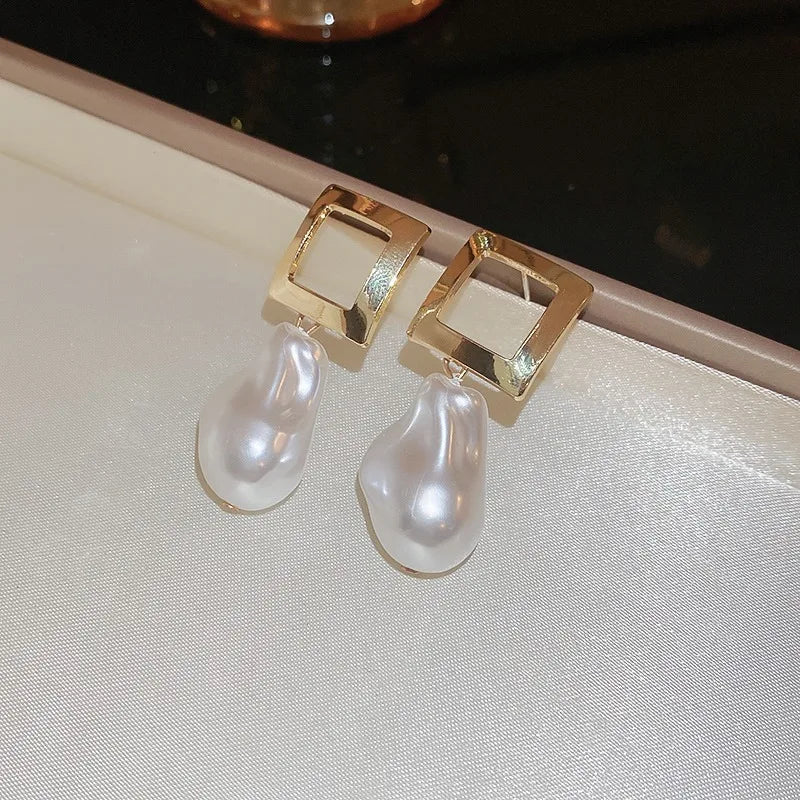 Metal Color Irregular Geometric Wrinkle Simulated Pearl  Alloy Drop Earrings For Women Dangle Earrings Jewelry Accessories Gifts