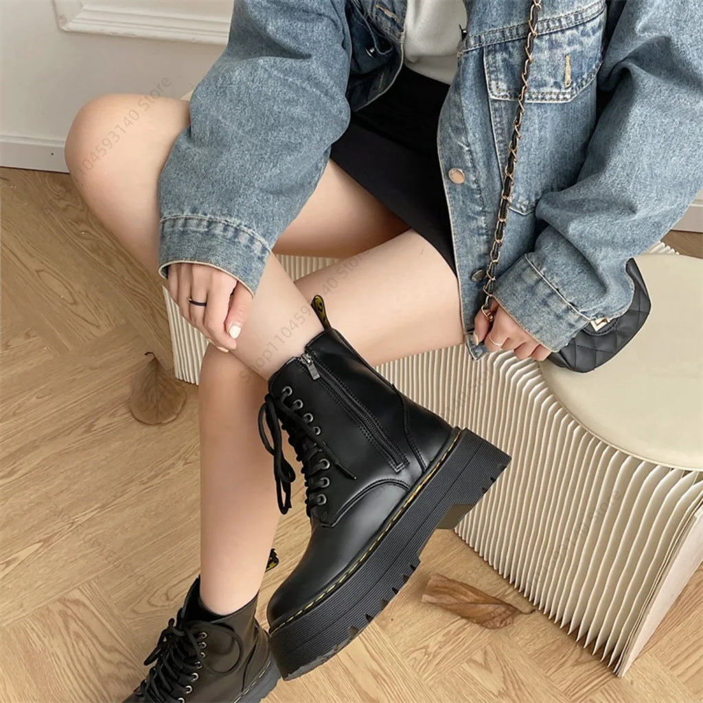 Minimalist Women Boots Casual Shoes Leather Chelsea ladies Classic Punk Female Goth Shoes High Platform Boots Women Botas Mujer