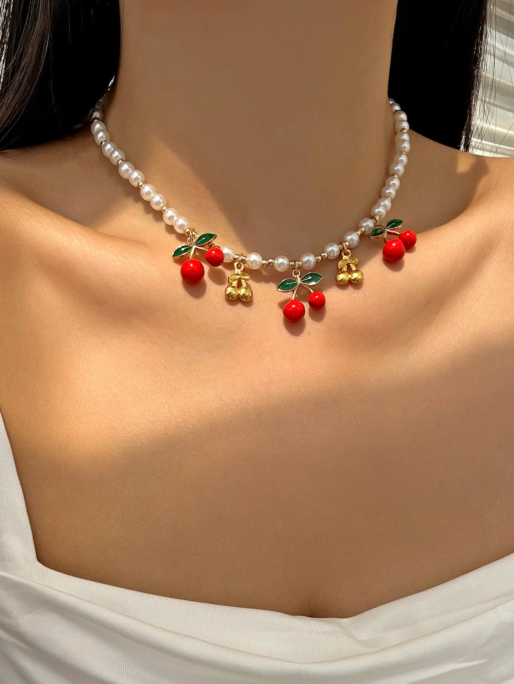 Dainty Sweet Fruit Cherry Heart Charms Pendant Necklace For Women Elegant Imitation Pearl Choker Neck Chain Jewelry Party Gift