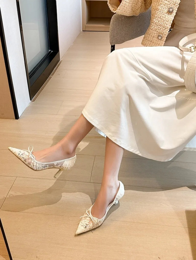 Pumps Women's 2026 Spring New Lace Pointed Bow Mesh Fine Heel Light Mouth Solid Color Temperament Elegant Banquet Women's Shoes