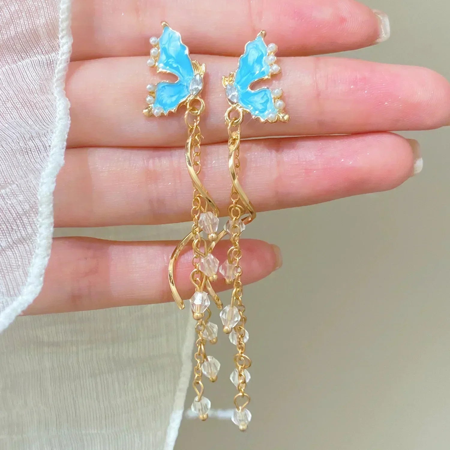 1 Pair Fashion Temperament Elegant Sun Flower Stud Earrings for Women Suitable Individuation Party Wedding Jewelry Birthday Gift