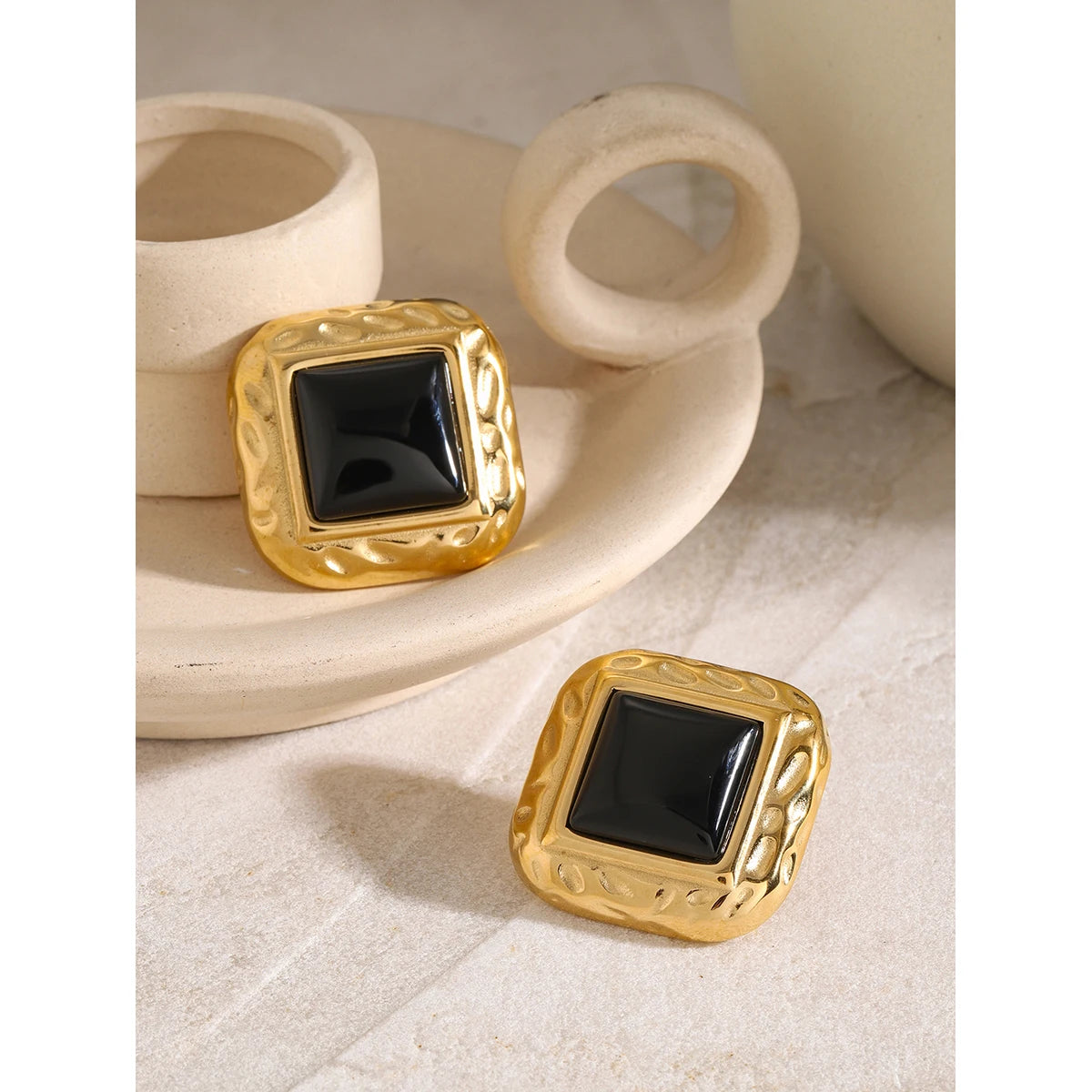 Uworld Vintage Minimalist Stainless Steel Elegant Stud Earrings for Women Waterproof 18k Gold Color Texture Metal Distinctive